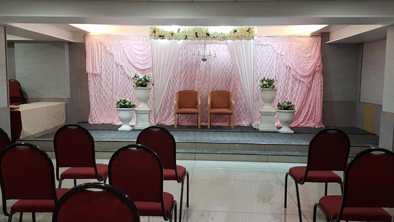 Hotel Opal Kolhapur Luaran gambar