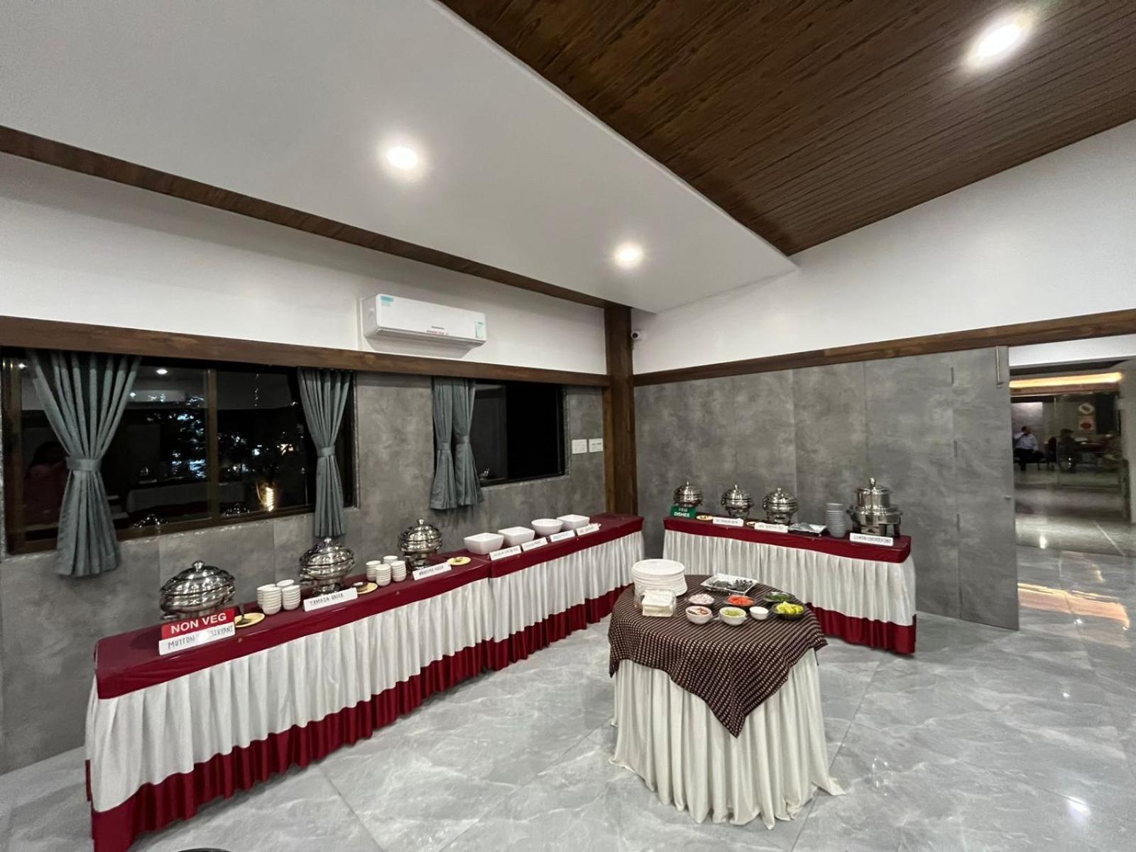 Hotel Opal Kolhapur Luaran gambar